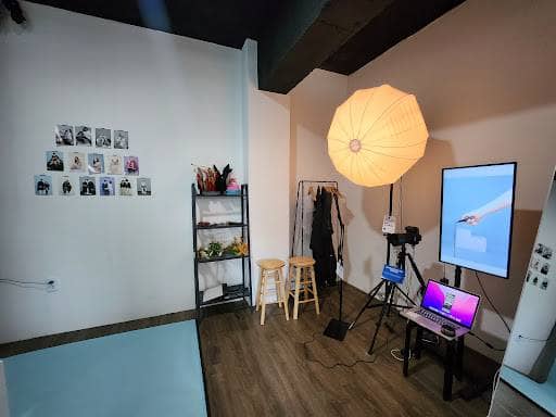 Photo of the Headshots Studio '수원 행궁동 셀프사진관 오디티모드'